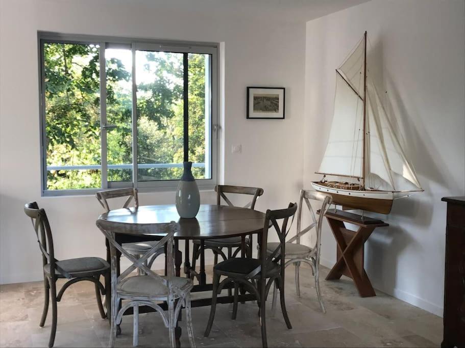Vue Superbe Sur Tour De La Lanterne T2 + Terrasse Appartement